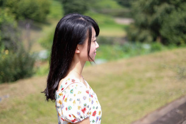 istock cute Japanese girl 890511400