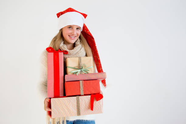 istock Kids celebrating christmas 890598688