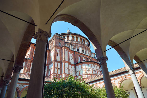 église de santa maria delle grazie de milan - dome milan italy architectural feature italy photos et images de collection