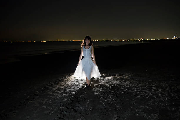 istock cute Japanese girl 890666288