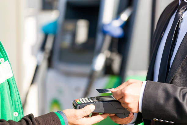 istock Contactless payment in the gas station 890682142