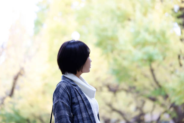 istock cute Japanese girl 890696056