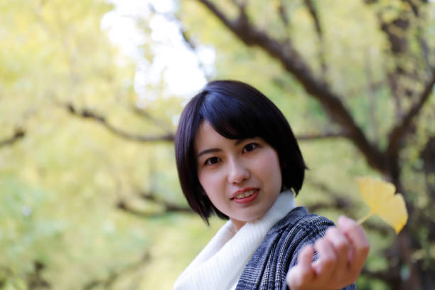 istock cute Japanese girl 890699184