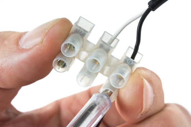 istock Repair wiring 890699750