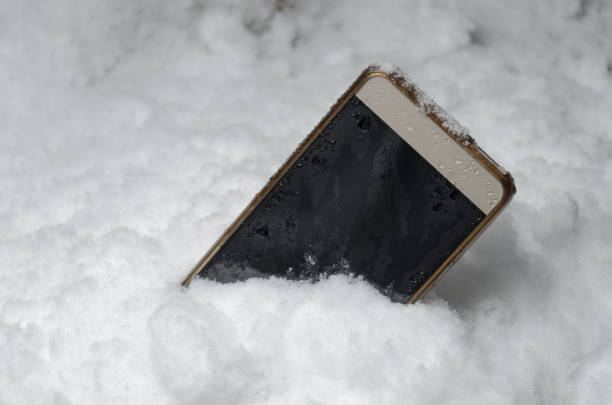 istock the phone fell in a snowdrift 890743664