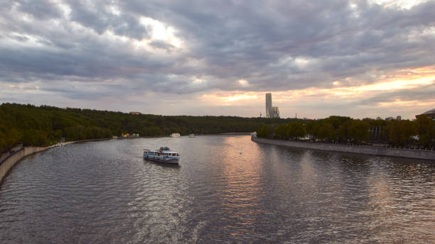 istock Cityscape of Moscow at sunset 890932178
