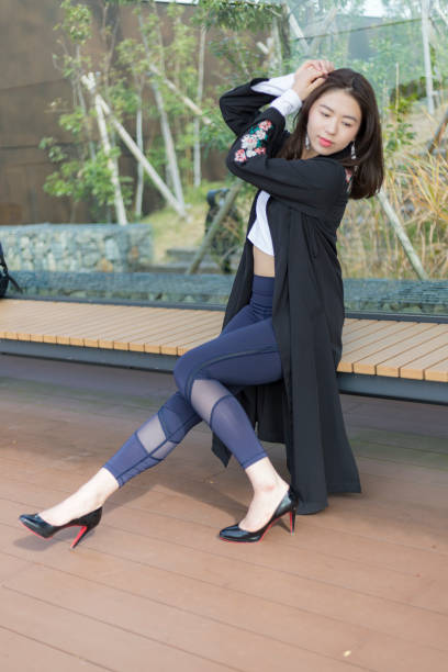 istock cute Japanese girl 890936906