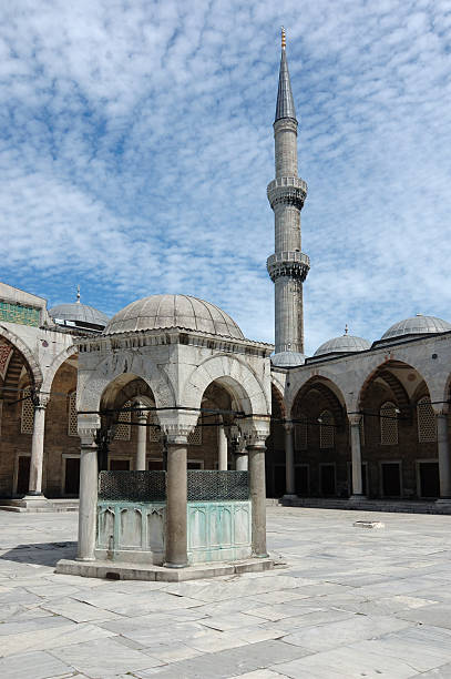 istock Courtyard of blue mosque in Istanbul 89098274