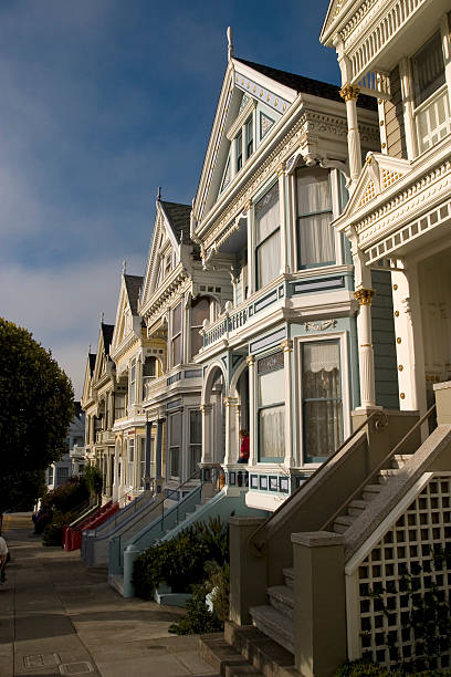 istock Side View of San Francisco Houses 89101720