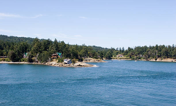istock Gulf Islands Idyllic coastline 89102602