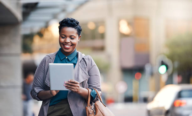 istock Connected in the city 891089402