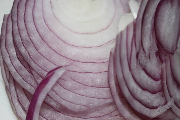 istock Sliced red onion ready to put on sandwich 891126768