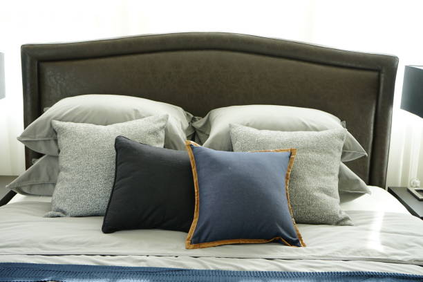 istock modern dark blue bedroom with table lamp 891181138