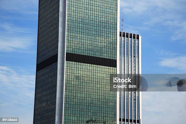 2 つの高層ビル - 本部のストックフォトや画像を多数ご用意 - 本部, 銀行取引, つながり