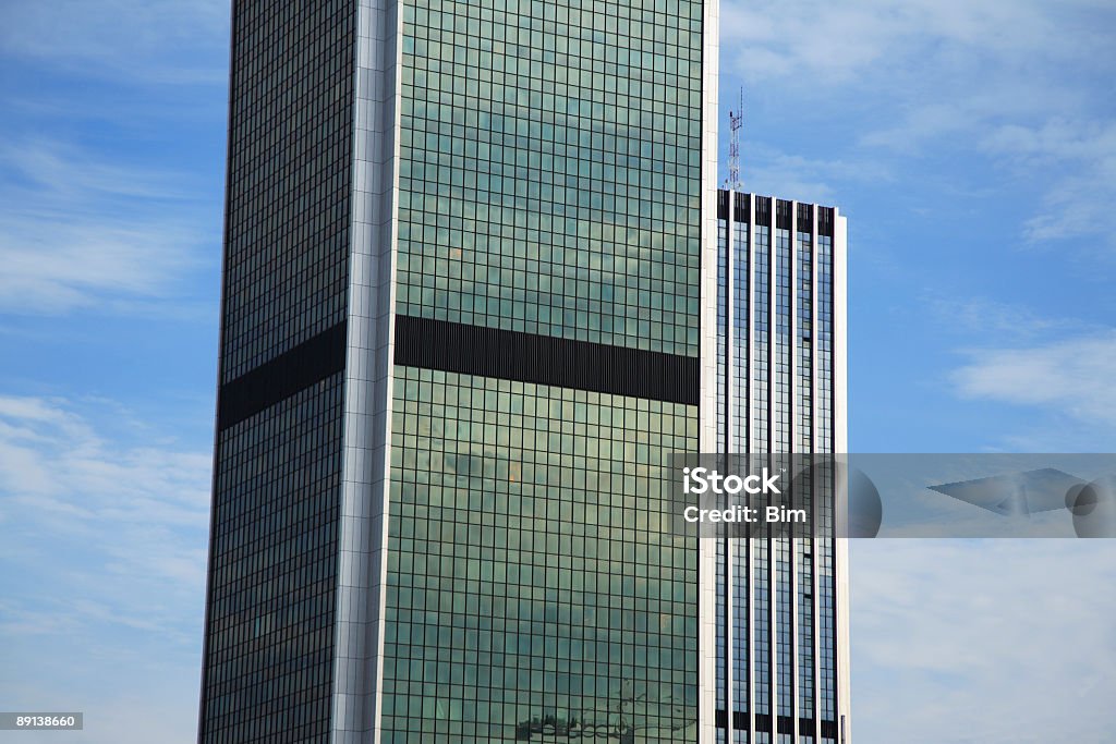 Два небоскребы - Стоковые фото Банковское дело роялти-фри