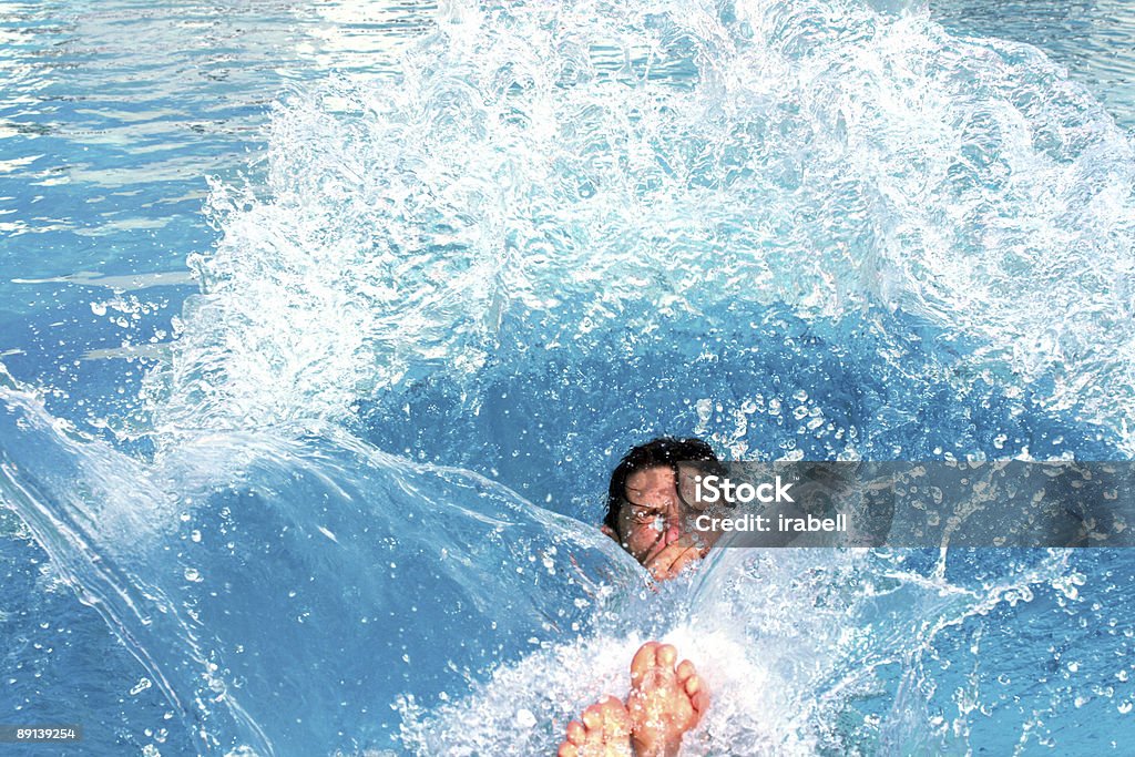 Saltar salpicos pool - Royalty-free Adolescente Foto de stock