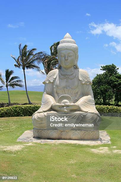 Statua Del Buddha - Fotografie stock e altre immagini di Ambientazione tranquilla - Ambientazione tranquilla, Amore, Arte