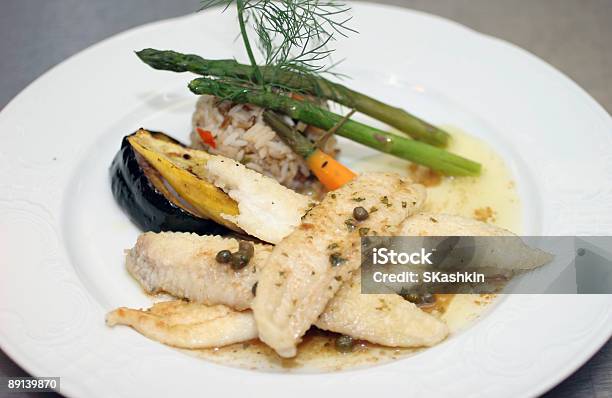 Dover Sole Plate Stock Photo - Download Image Now - Dover Sole, Turbot, Fish