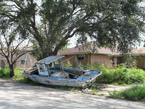 ハリケーンカトリーナの難破船 - katrina hurricane katrina damaged hurricane ストックフォトと画像