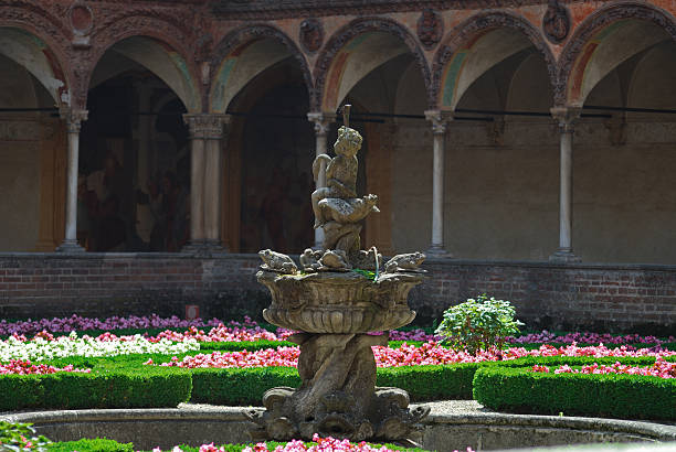 istock Certosa di Pavia (Lombardy, Italy) - Cloister 89141224