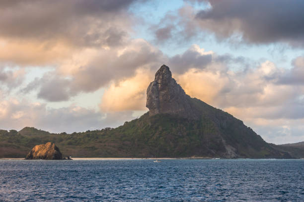 istock Fernando De Noronha - Brazil (Morro do Pico) 891422150