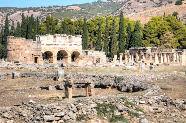 istock Hierapolis ruins in Pamukkale, Turkey 891433978