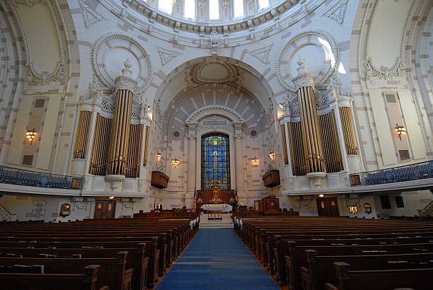 us naval academy chapel - cave church foto e immagini stock