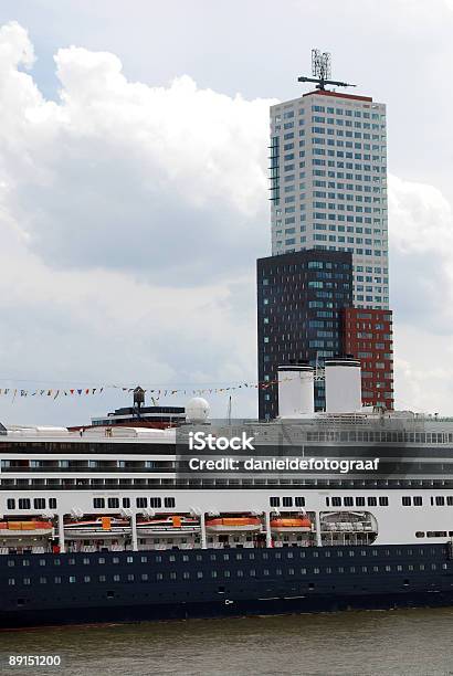 Cruiseship ロッテルダム - カラー画像のストックフォトや画像を多数ご用意 - カラー画像, クルーズ, バケーション