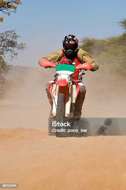 Pustynia Jazda Na Rowerze Wyścig - zdjęcia stockowe i więcej obrazów Afryka - Afryka, Dorosły, Droga