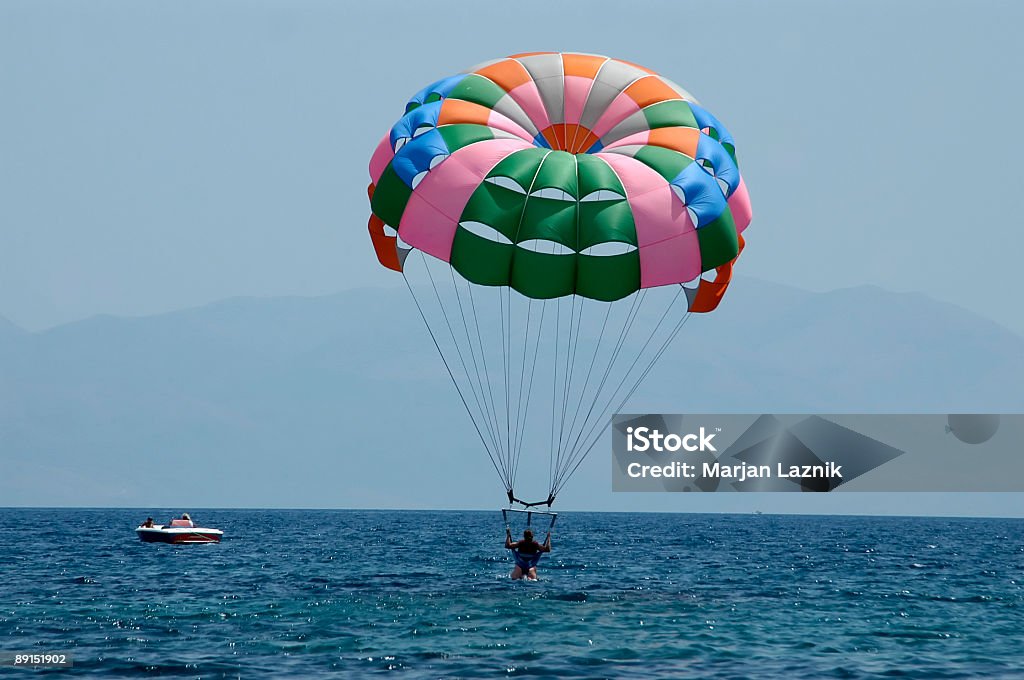 Paracadutismo ascensionale in estate - Foto stock royalty-free di Acqua