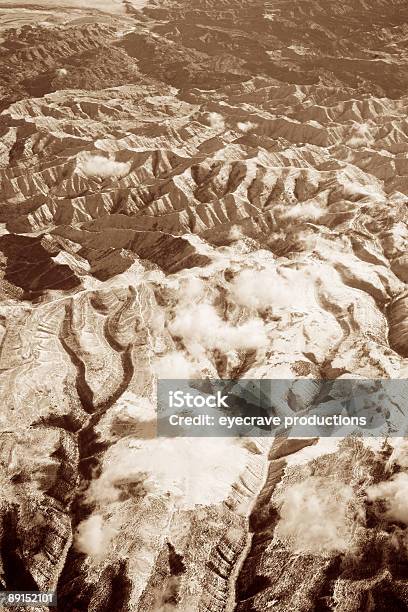 Foto de Cenário De Montanha Do Deserto Areal e mais fotos de stock de Areia - Areia, Contorno, Contrastes