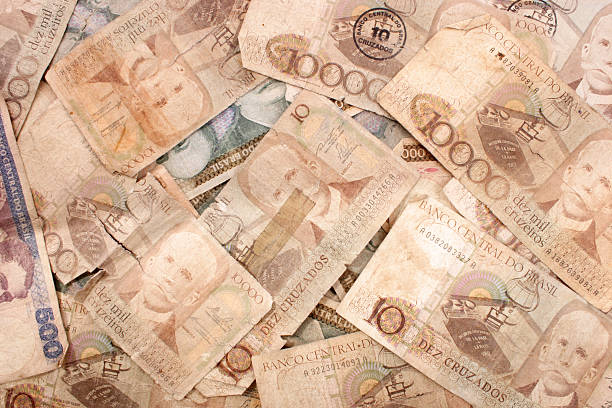 istock Antique Brazilian bills 89152487