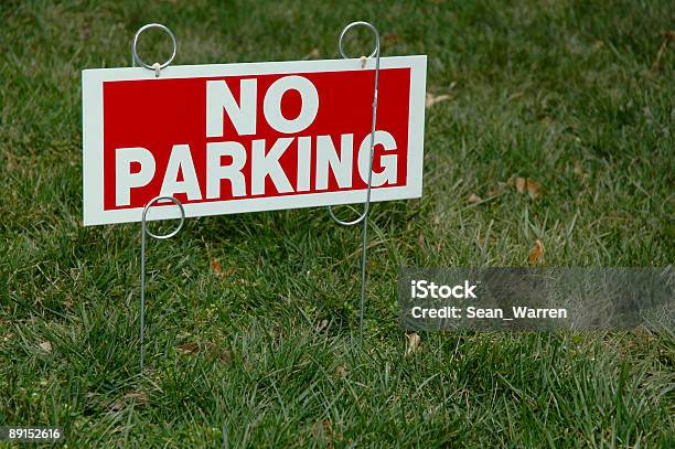 Nie Parkowania - zdjęcia stockowe i więcej obrazów Bez ludzi - Bez ludzi, Fotografika, Horyzontalny