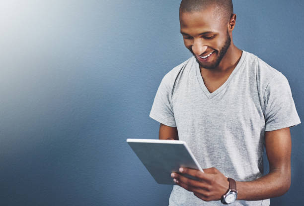 istock Staying connected and staying up to date 891530556