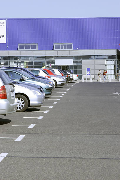 istock Shopping parking lot 89153354