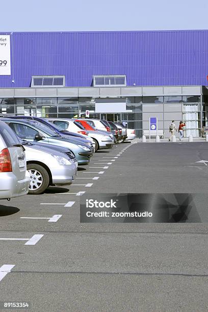 Zakupy Parking - zdjęcia stockowe i więcej obrazów Parking - Parking, Pick-up, Wielki