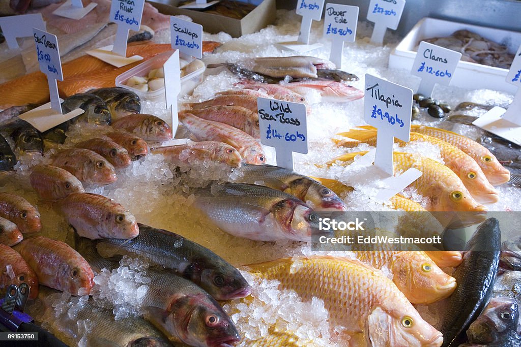 Fishmongers visualizzazione - Foto stock royalty-free di Assaggiare