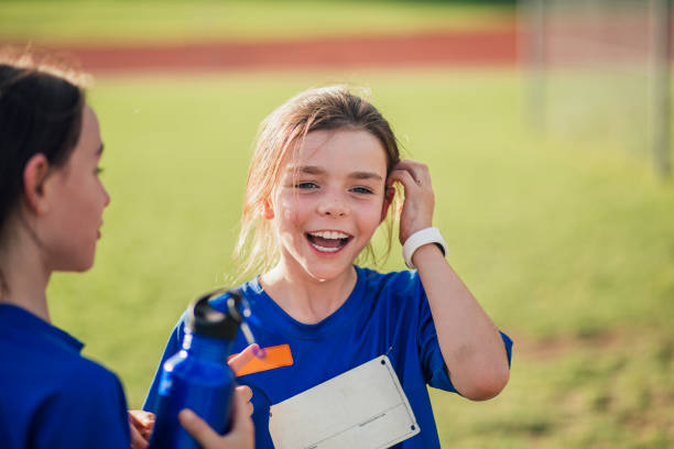 istock Enjoying A Water Break At Athletics Club 891544124