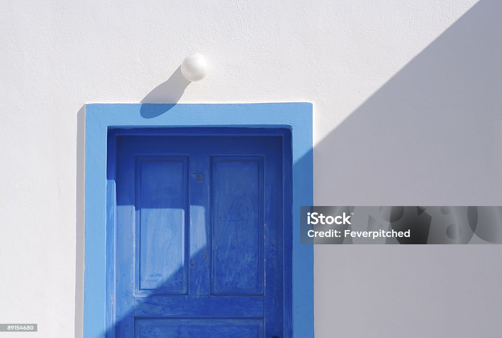 Мирный Санторини дверь пейзаж - 2 - Стоковые фото Абстрактный роялти-фри