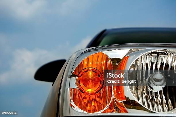 Голубой Небо Фара — стоковые фотографии и другие картинки Автомобиль - Автомобиль, Автомобиль класса SUV, Белый
