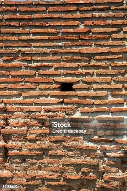 Brick Wall Stockfoto und mehr Bilder von Abstrakt - Abstrakt, Alt, Außenaufnahme von Gebäuden