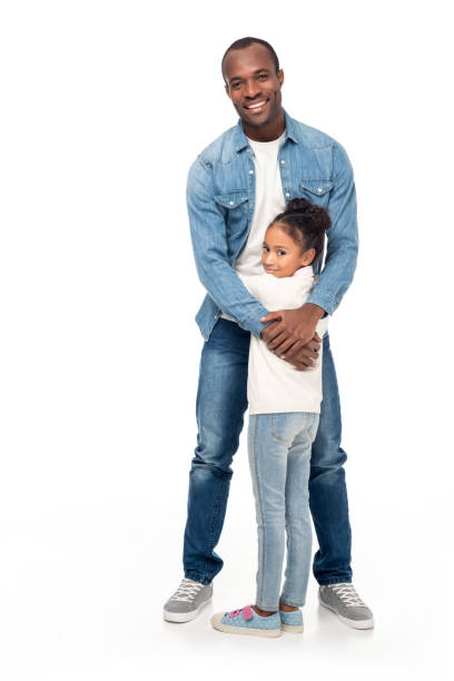 african american ojciec i córka przytulanie - family daughter isolated full length zdjęcia i obrazy z banku zdjęć