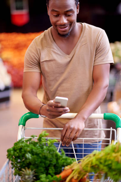 istock Staying organized with a digital shopping list 891600942