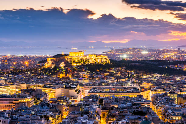 istock night shot of acropolis 891601946