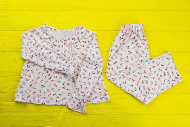istock Floral top and pants 891634902