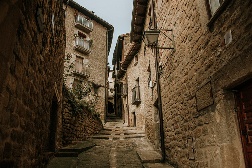 A street in Sos del Rey Catolico, a beautiful medieval village near Zaragoza, Spain.