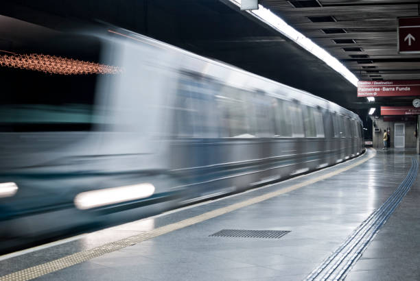 arrival of the metro - underground imagens e fotografias de stock