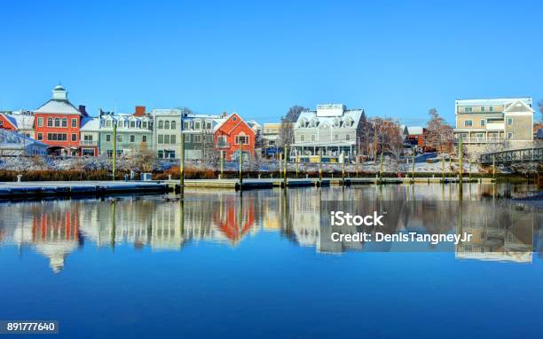 Winter In Milford Connecticut Stock Photo - Download Image Now - Connecticut, Milford - Connecticut, Residential Building