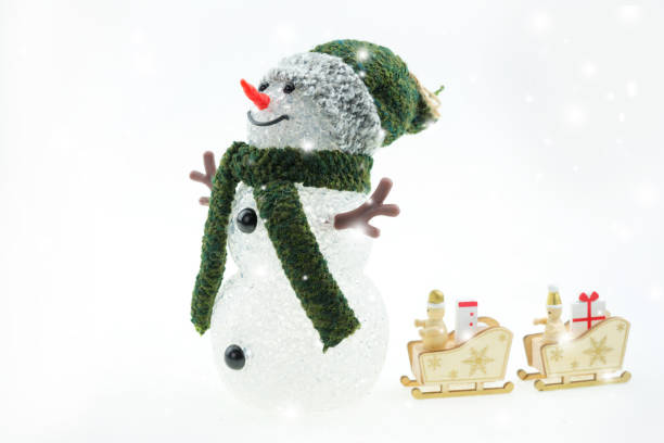 istock Christmas background with Christmas tree and snowman 891872138