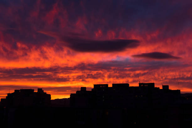 istock Sunrise in the city 891934384